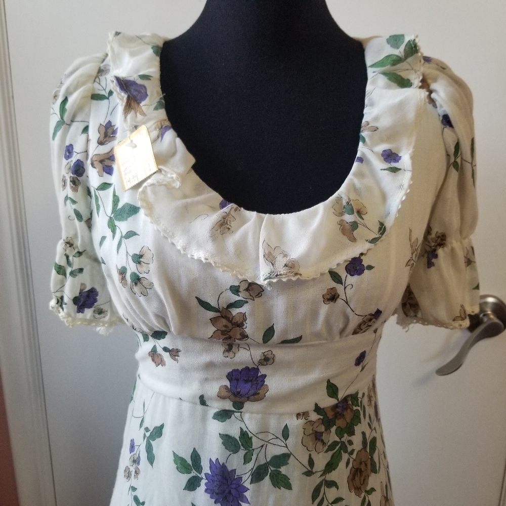 Vintage 70s Cottagecore Puff Sleeve Boho Floral Maxi Dress. S/M - Picture 4 of 11